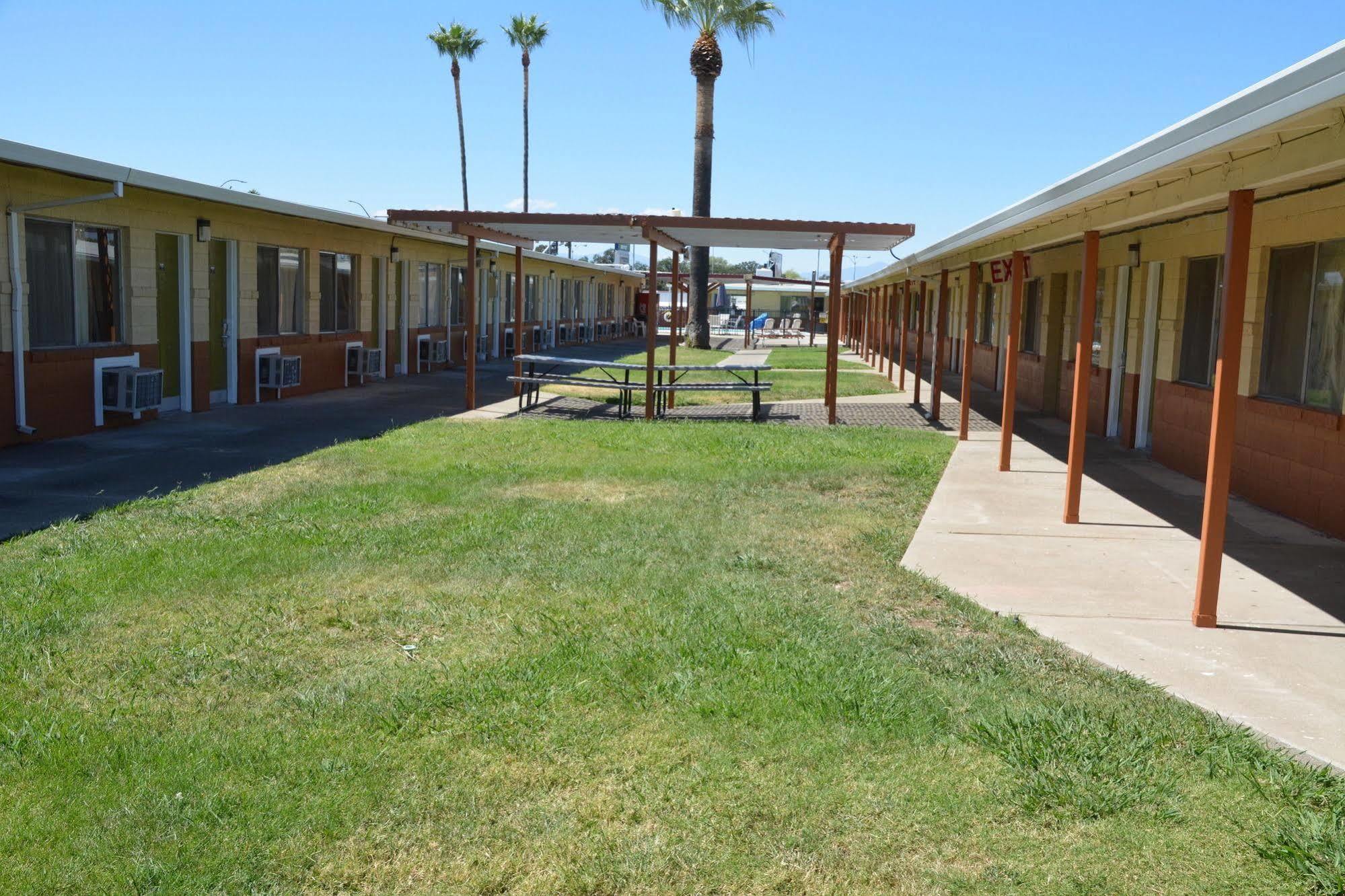 Gateway Inn Red Bluff Exterior photo