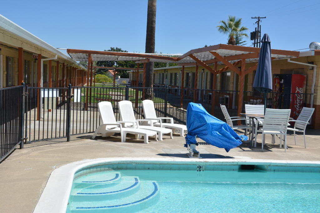 Gateway Inn Red Bluff Exterior photo